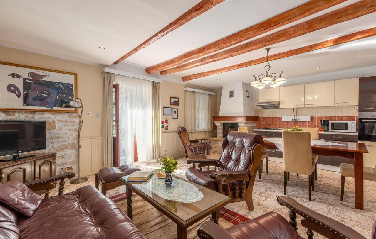 House Peresiji Hotel Kamer foto